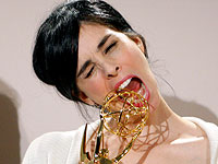 Американской комедийной актрисе Саре Сильверман – 50. Фотогалерея