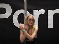 Mastercard отказался работать с Pornhub на фоне скандальных обвинений