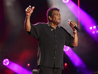 Знаменитый американский музыкант Чарли Прайд умер от коронавируса