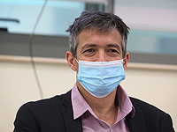 Бени Ганц уведомил Йоаза Хенделя, что увольняет его с поста министра связи