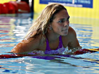 Легендарная российская пловчиха опубликовала фотографию в платье в сеточку