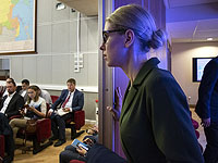 Юрист Фонда борьбы с коррупцией задержана возле дома героя ролика Навального