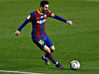 Месси побил рекорд Пеле. Шон Вайссман отыграл весь матч против 