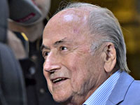 ФИФА обвиняет Зеппа Блаттера в растрате средств