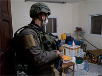 Военные провели обыск в доме 