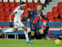 Два гола бывшего нападающего 