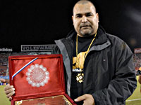 Легендарный вратарь баллотируется в президенты Парагвая