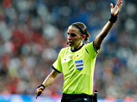 Лучшие футбольные арбитры 2020 года