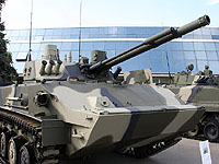 В Пскове военнослужащий случайно выстрелил из пушки по магазину