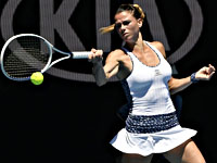 Теннисистка поздравила поклонников с Новым годом эротической фотографией