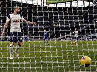 Первым финалистом Кубка Лиги стал 