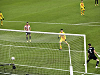 Лионель Месси забил два мяча. 