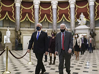 CNN: вице-президент США Пенс не исключает использование 25-й поправки для отстранения Трампа от власти