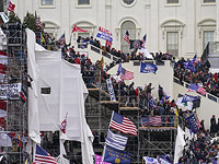 Расследование беспорядков в Капитолии: возбуждены десятки дел о случаях