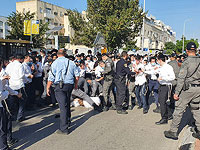 В Ашдоде происходят столкновения между полицией и ультраортодоксами