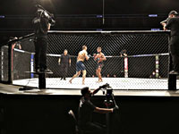 Легендарный чемпион UFC потерял работу из-за участия в