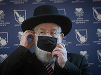 Внук раввина Лау сообщил, что его дед заразился коронавирусом после двух доз вакцины Pfizer