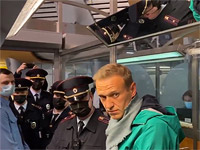 Алексей Навальный задержан в аэропорту 