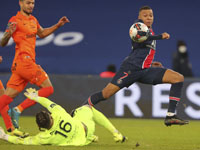 Неймар забил в сотом матче. Удаление вратаря. Три гола за четыре минуты