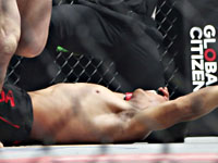 ММА в ОАЭ. Американца удачно