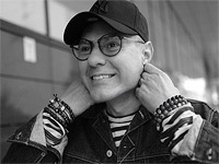 В возрасте 54 лет умер стилист Александр Шевчук