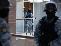 В квартиры Навального и его соратников пришли с обысками