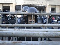 В Москве начинается суд над Навальным, более сотни задержанных