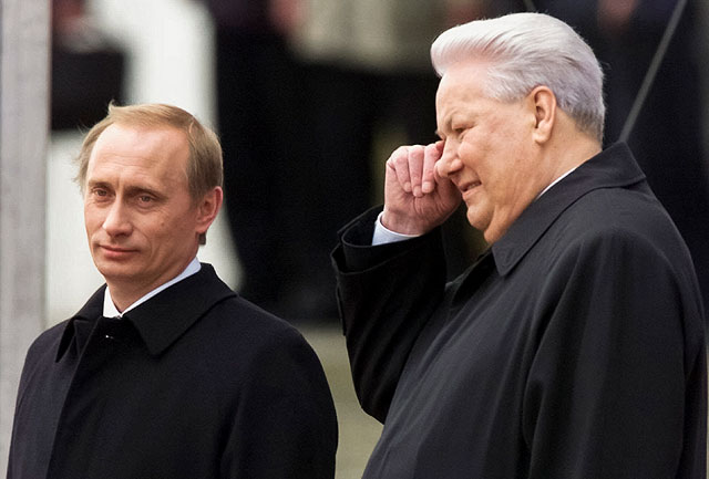 С Владимиром Путиным, 2000 год С Владимиром Путиным, 2000 год