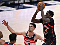 Дени Авдия набрал 9 очков.