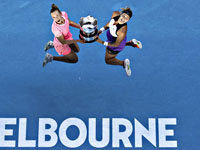 Победительницами Открытого чемпионата Австралии в парном разряде стали Элизе Мертенс и Арина Соболенко