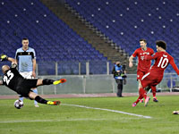 Подарок Левандовскому. Гол 17-летнего Мусиалы. 