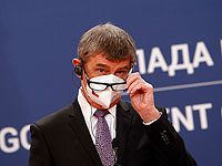 Премьер-министр Чехии заявил, что отправил жену в Дубай, поскольку его семье угрожали расправой