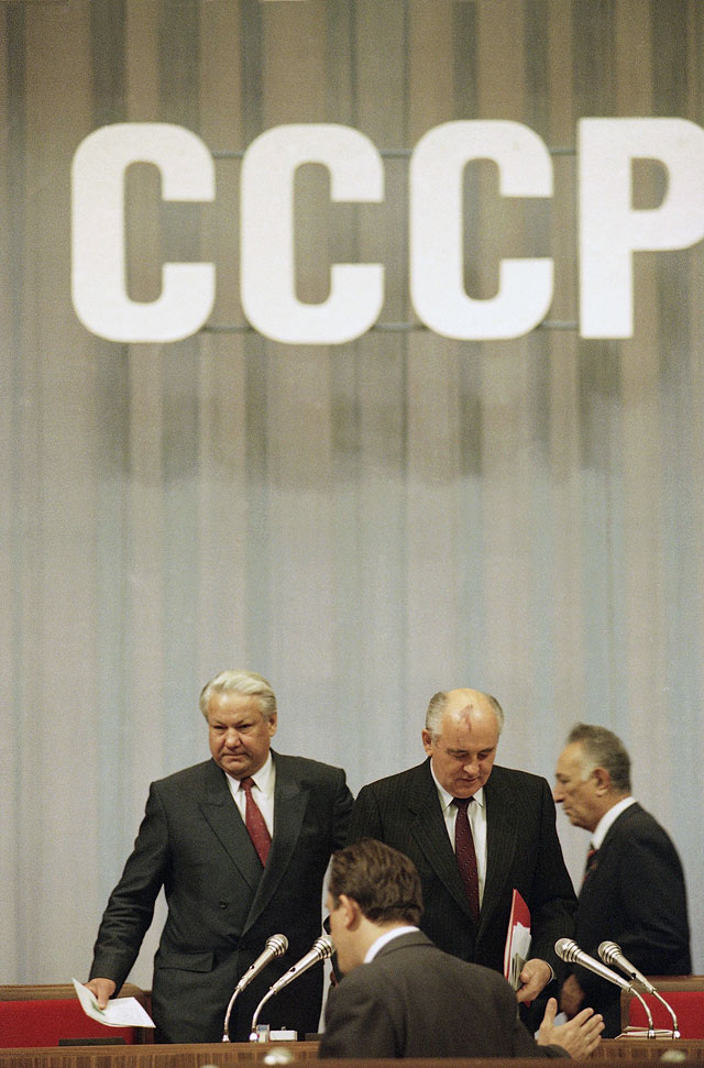 С Борисом Ельциным, 1991 год С Борисом Ельциным, 1991 год