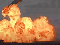 Ракета Starship от SpaceX совершила посадку после двух неудачных попыток и взорвалась