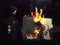 Блокчейн-компания купила и сожгла работу Бэнкси, чтобы превратить ее в виртуальный актив