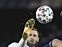 Чемпионат Испании. Мату удалили. Шон Вайссман забил победный гол