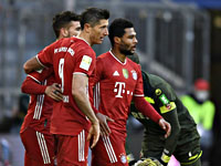 Проигрывая 0:2 на девятой минуте,