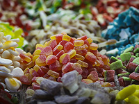 Задержан владелец киоска, избивший ногами 13-летнюю девочку за украденную конфету