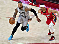 Лиллард набрал 50 очков. 