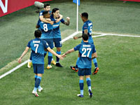 Дзюба не реализовал пенальти. 