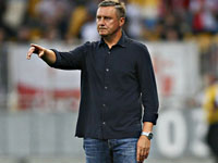 Александр Хацкевич уволен с поста главного тренера