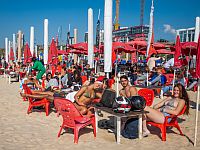 В Израиле вступил в силу четвертый этап снятия карантина