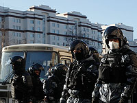 В Подмосковье мужчина открыл стрельбу по прохожим и захватил заложников