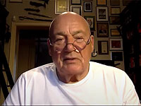 Акции протеста и вынужденный отъезд: Владимиру Познеру не дали отметить день рождения в Тбилиси