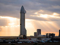 SpaceX вновь запустила прототип Starship, корабль взорвался при посадке