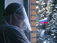 Росстат: в РФ от COVID-19 умерли более 220 тысяч человек. Оперштаб: за время пандемии умерли менее 100 тысяч россиян
