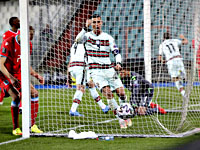 Россияне проиграли словакам. Латвийцы не проиграли туркам. Бельгийцы забили 8 голов белорусам