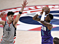 Уэстбрук повторил рекорд Чемберлена. Дени Авдия в стартовой пятерке.