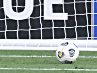 Ирландский форвард забил гол ударом с центра поля