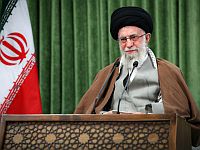 Хаменеи назвал оскорбительными предложения США по 